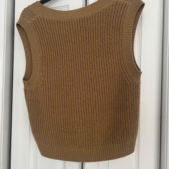 H&M Divided Knit Vest - Picture 3 of 4